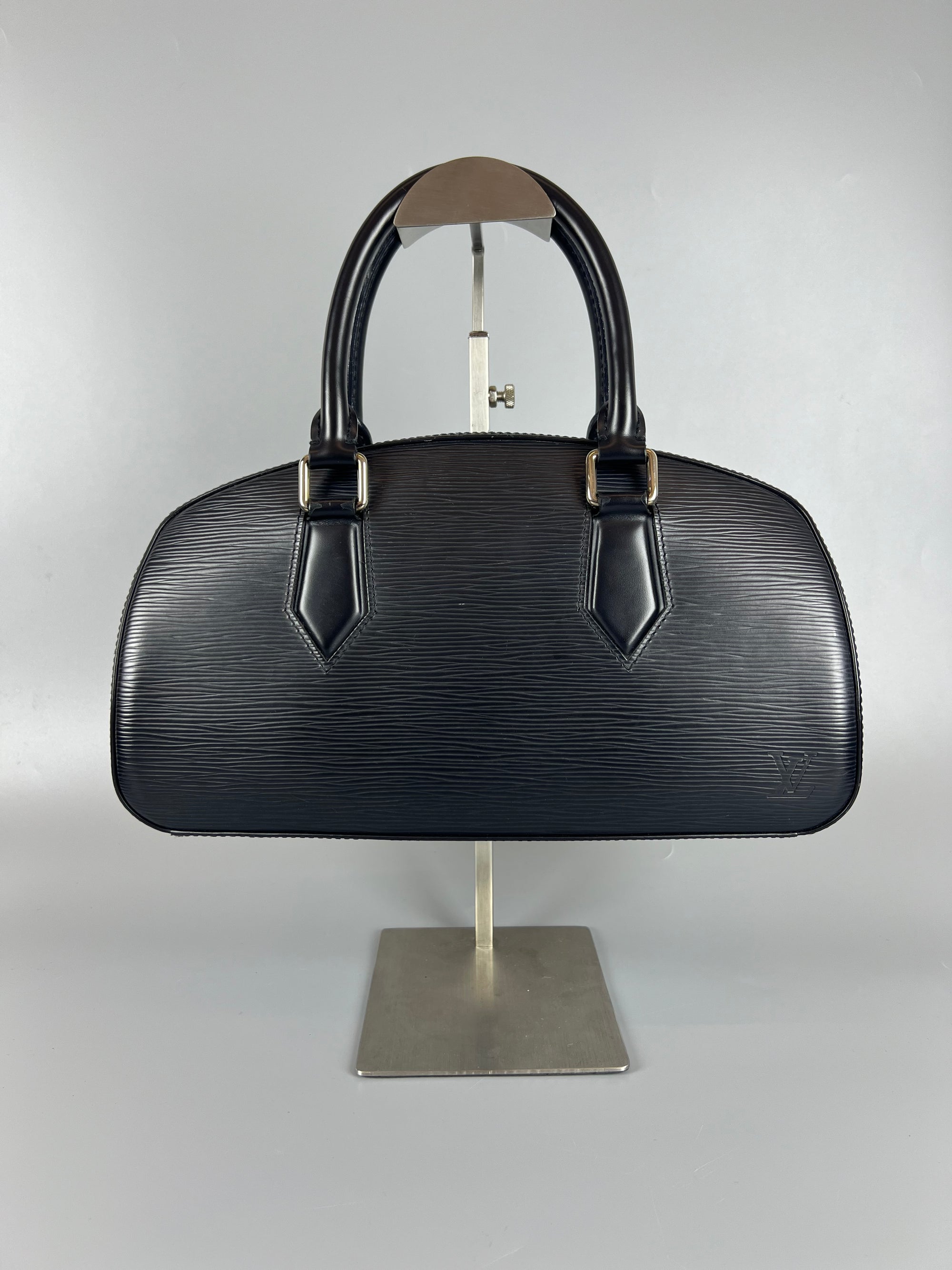 LOUIS VUITTON LV Vintage Jasmine Epi Noir Handbag