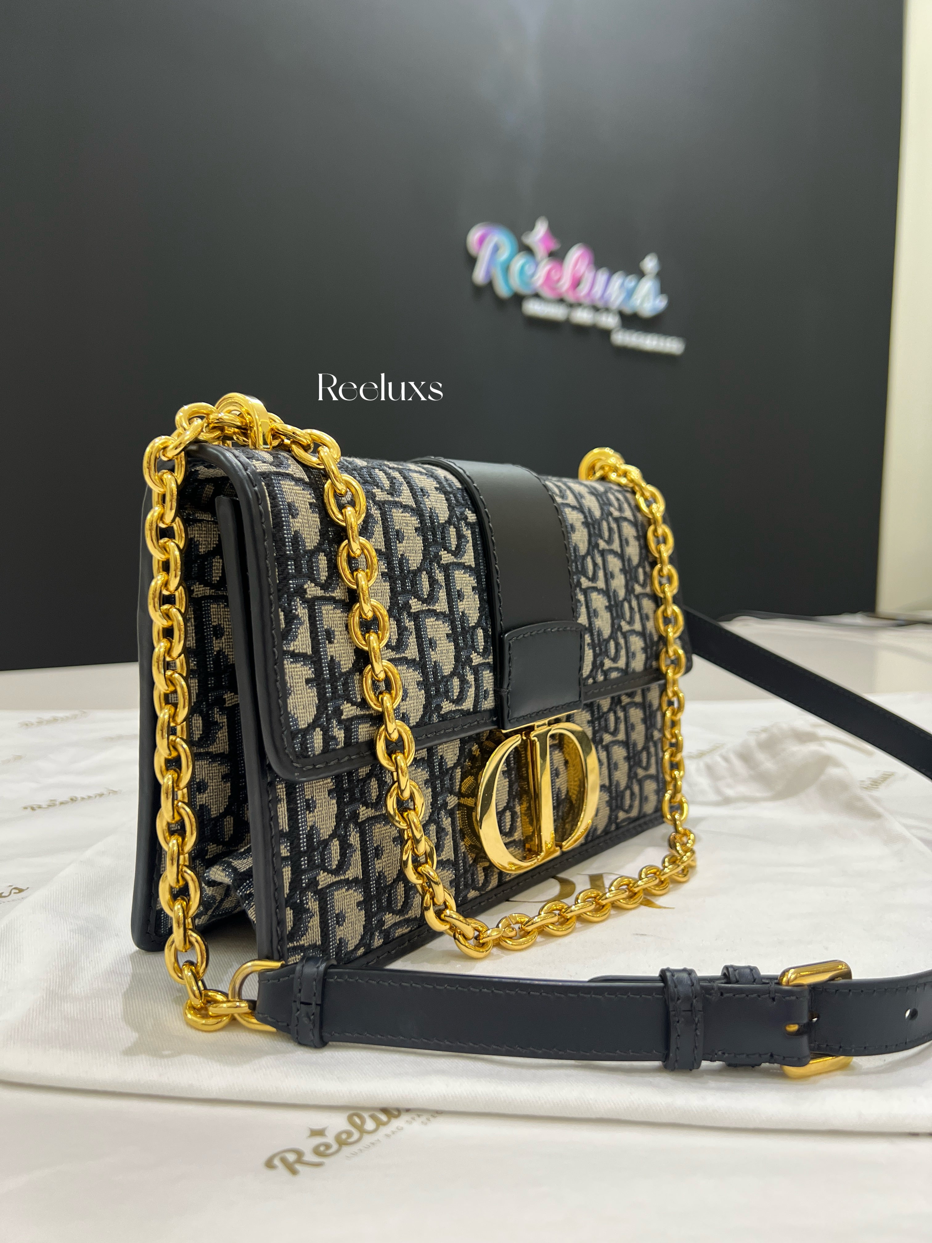 CHRISTIAN DIOR 30 Montaigne Chian Flap Bag Oblique Canvas Easr West