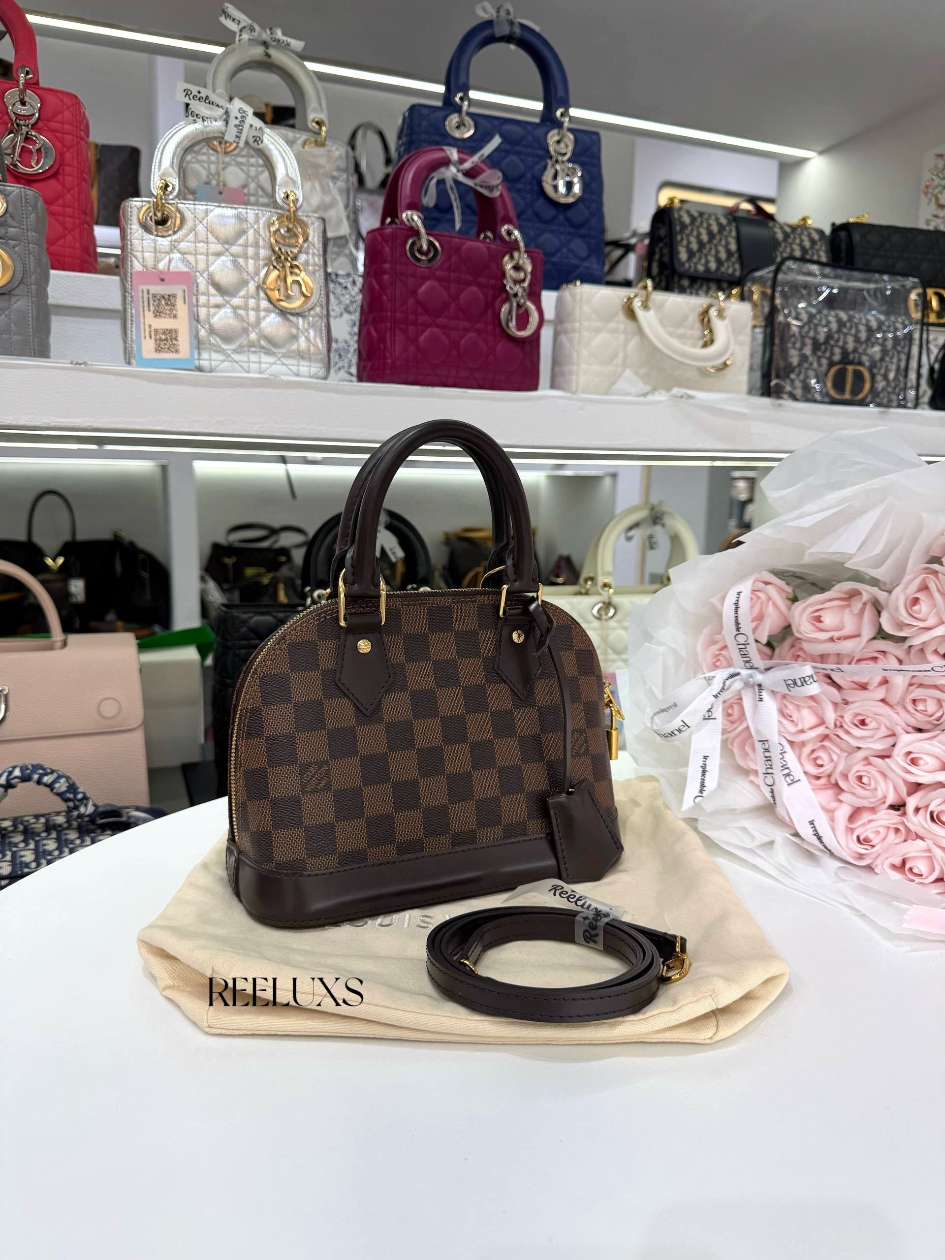 LOUIS VUITTON LV Alma BB Damier Ébène canvas