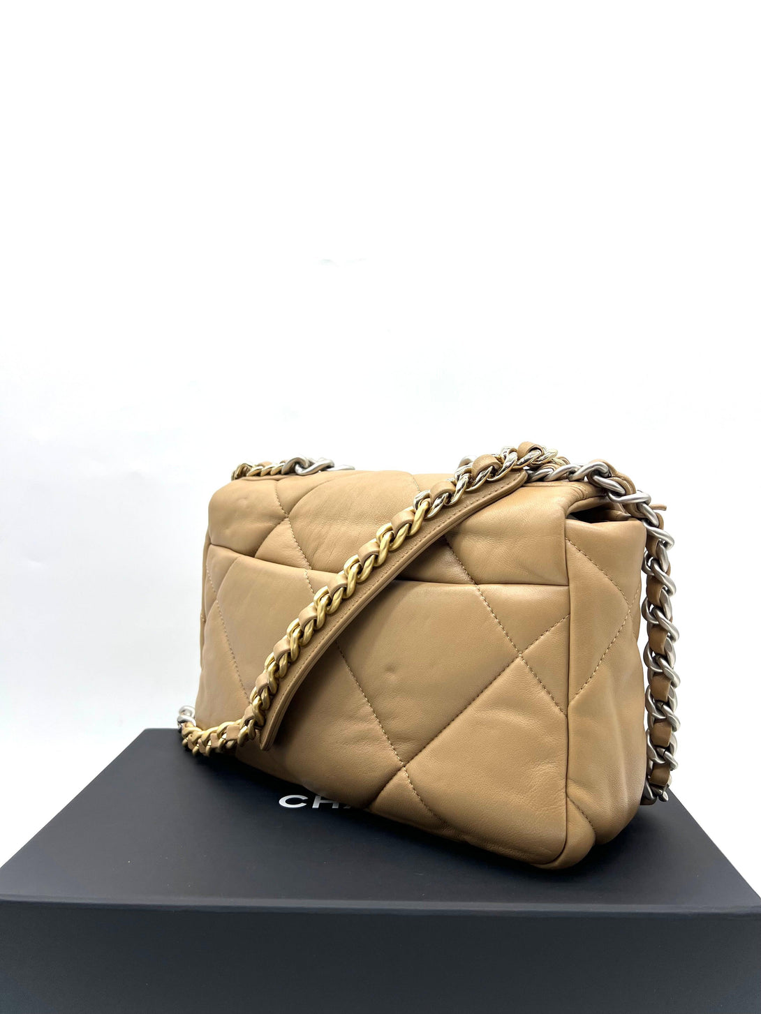 CHANEL 19 Bag Lambskin Beige Color With SHW Shoulder Bag - Reeluxs 