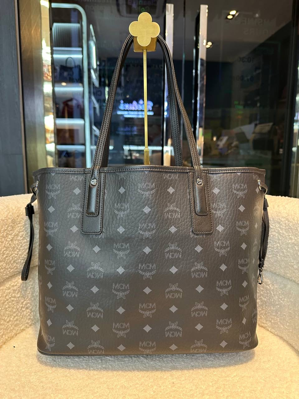 MCM Reversible Liz Shopper in Visetos