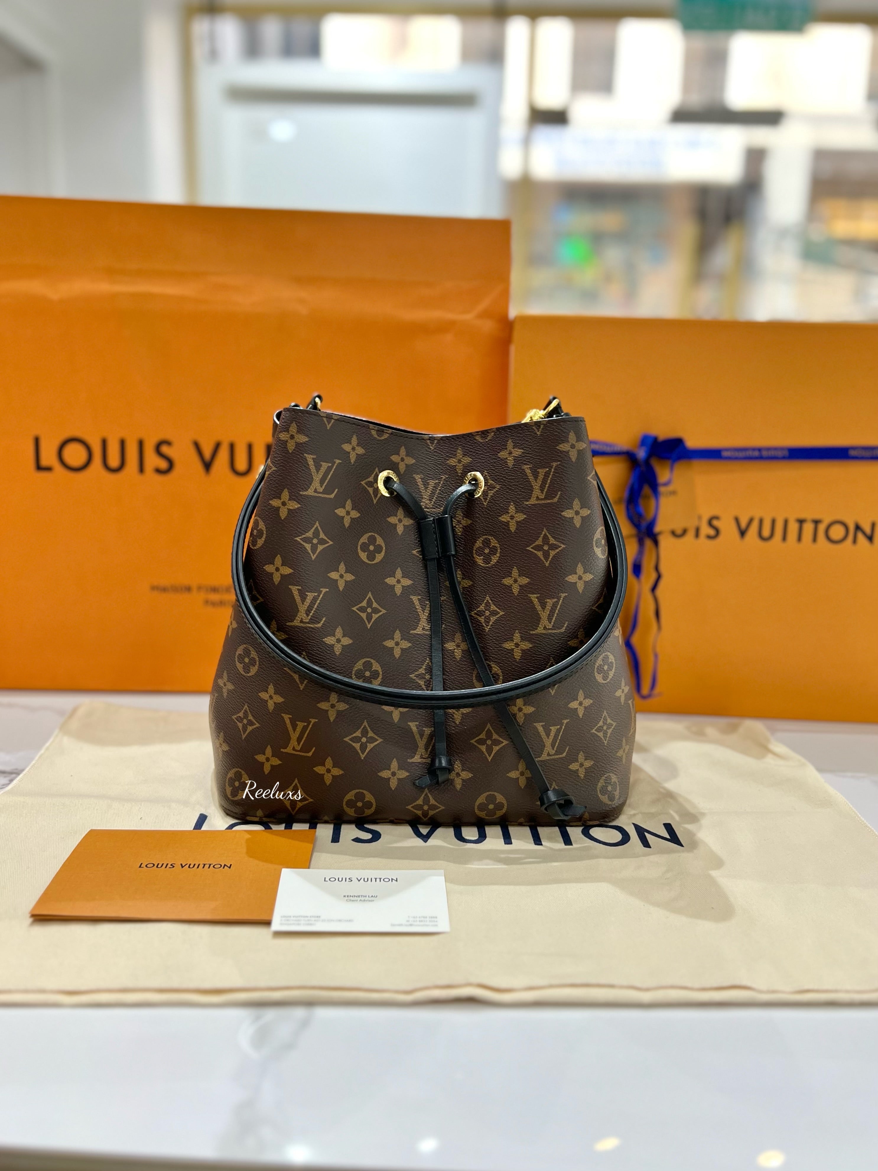 FULL SET LOUIS VUITTON LV Neonoe MM in Monogram Canvas, Black Strap Shoulder Bag GHW ( NFC )