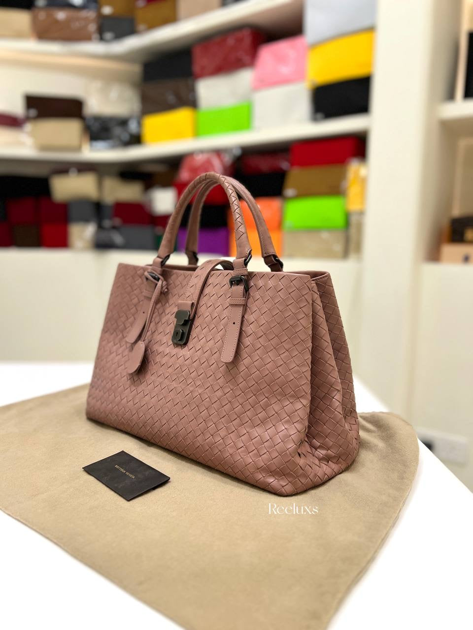 BOTTEGA Veneta Medium Roma Tote Bag