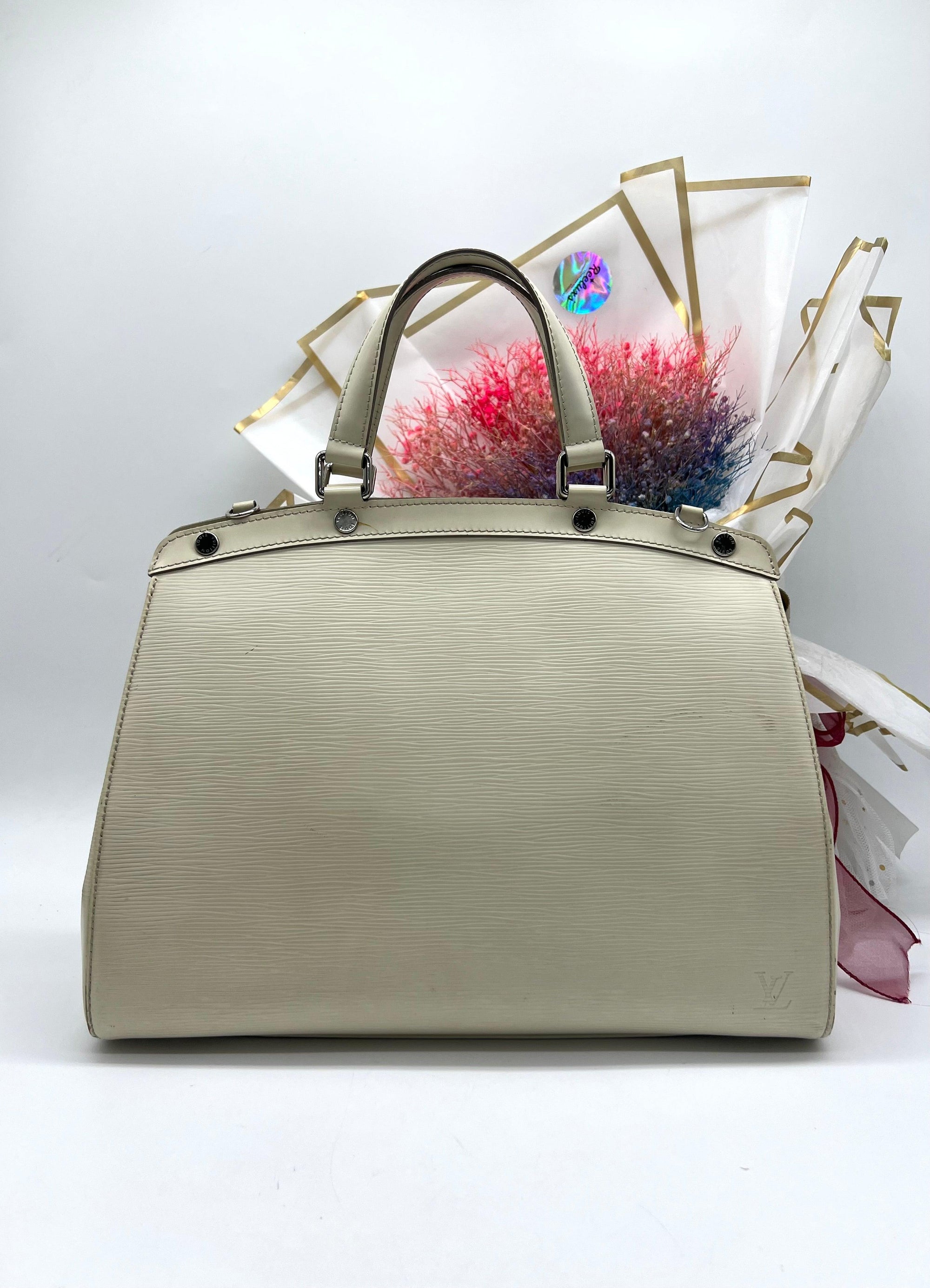 LOUIS VUITTON Brea GM Epi White Leather Shoulder Bag - Reeluxs 