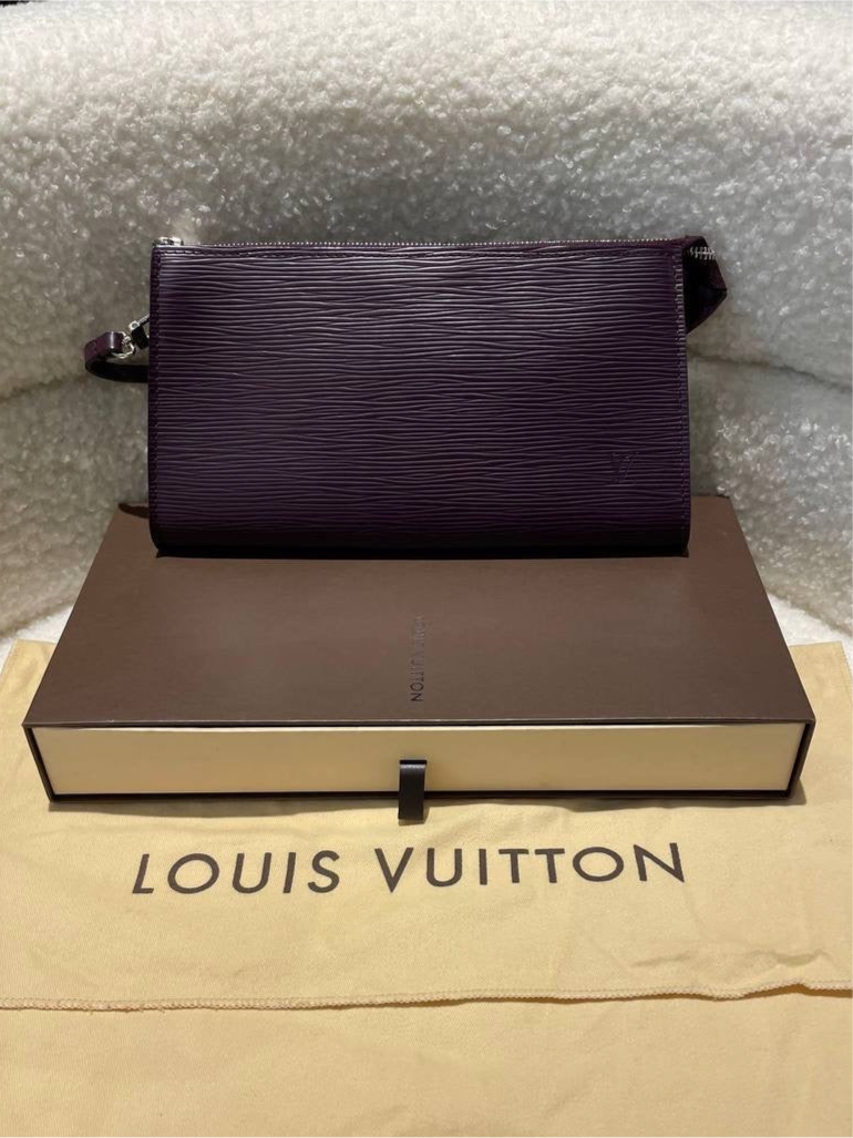 LOUIS VUITTON LV  Purple Epi Leather Accessories Pochetta