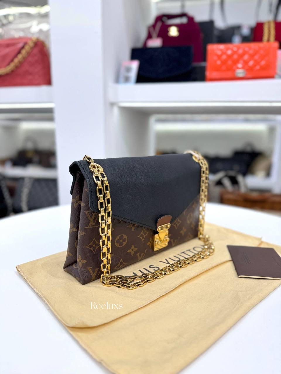 LOUIS VUITTON Monogram Canvas Pallas Chain Bag