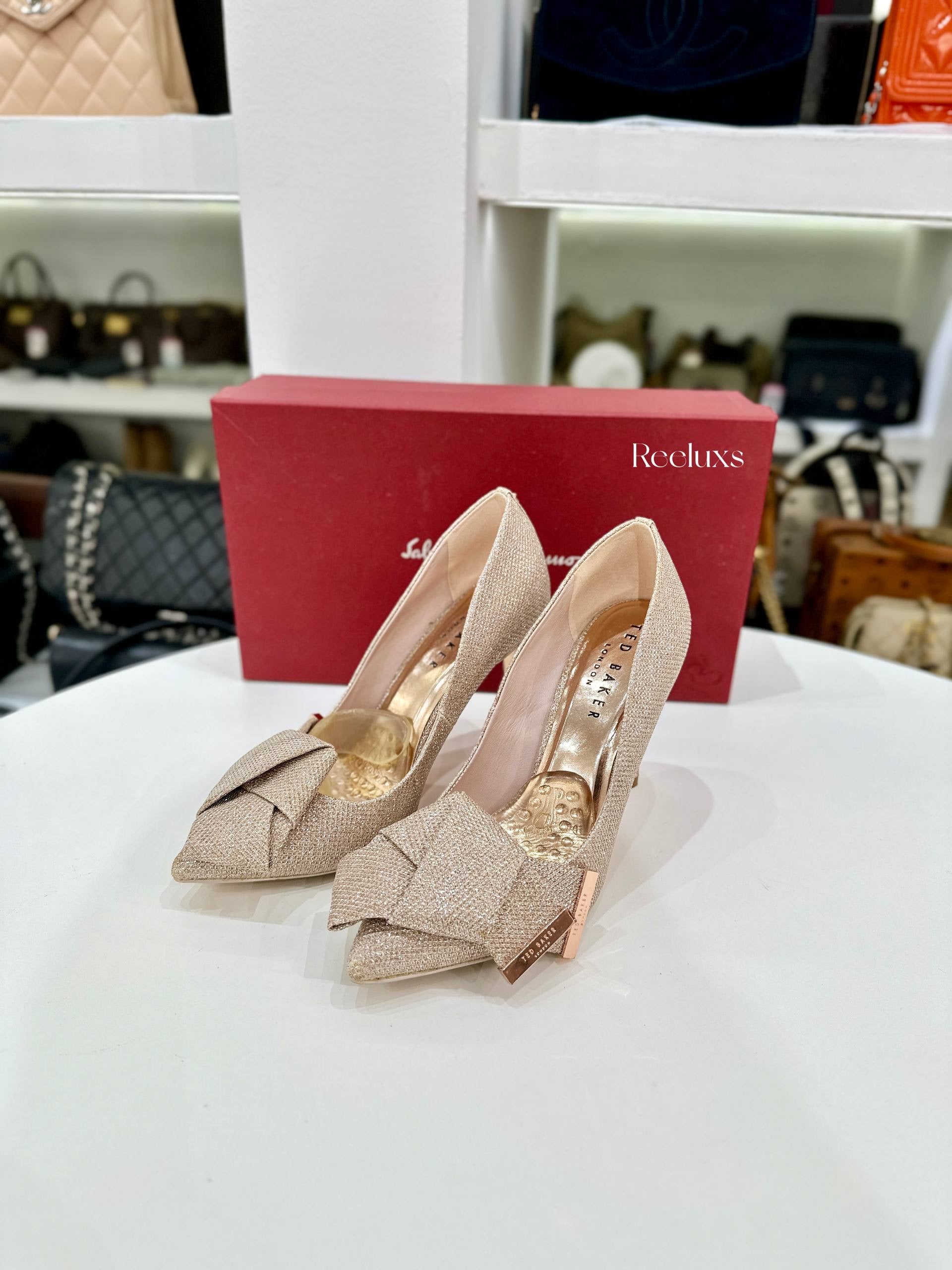 TED BAKER London Azeline Gold Glitter Closed-Toe Pumps