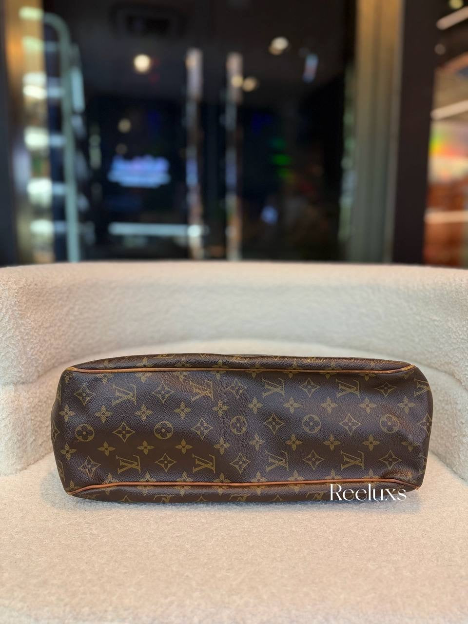 LOUIS VUITTON LV Batignolles Horizontal Shoulder Bag