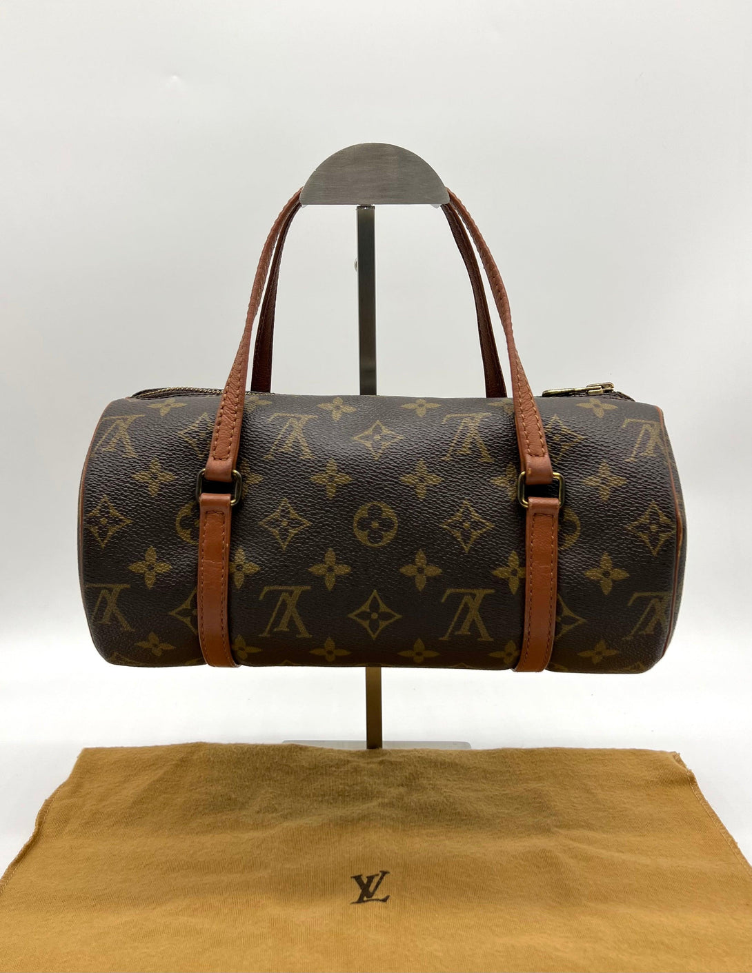 LOUIS VUITTON MONOGRAM PAPILLION 26 WOMEN HAND BAG - Reeluxs 