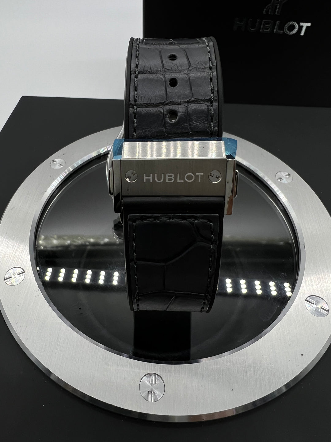 Hublot Classic Fusion Racing 42mm Automatic Date Titanium Grey Dial 542.NX.7071.LR