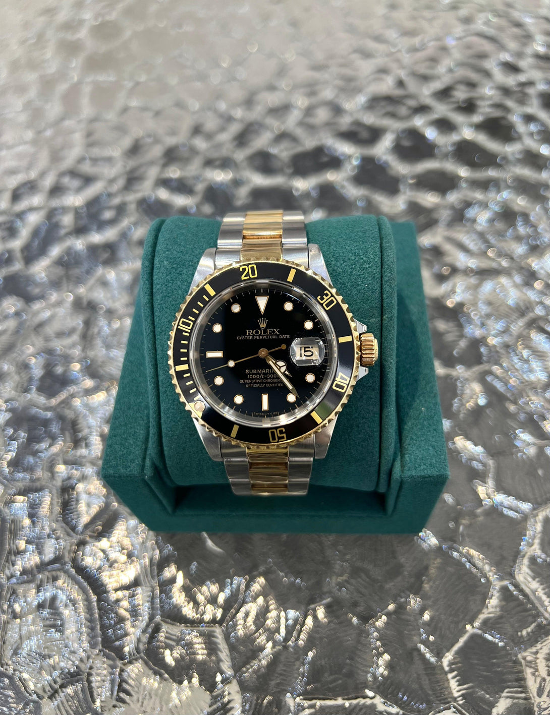 Rolex Submariner Date
Oyster Stahl / Gold Automatik Herrenuhr Ref. 16613 B&P Men Watch - Reeluxs 