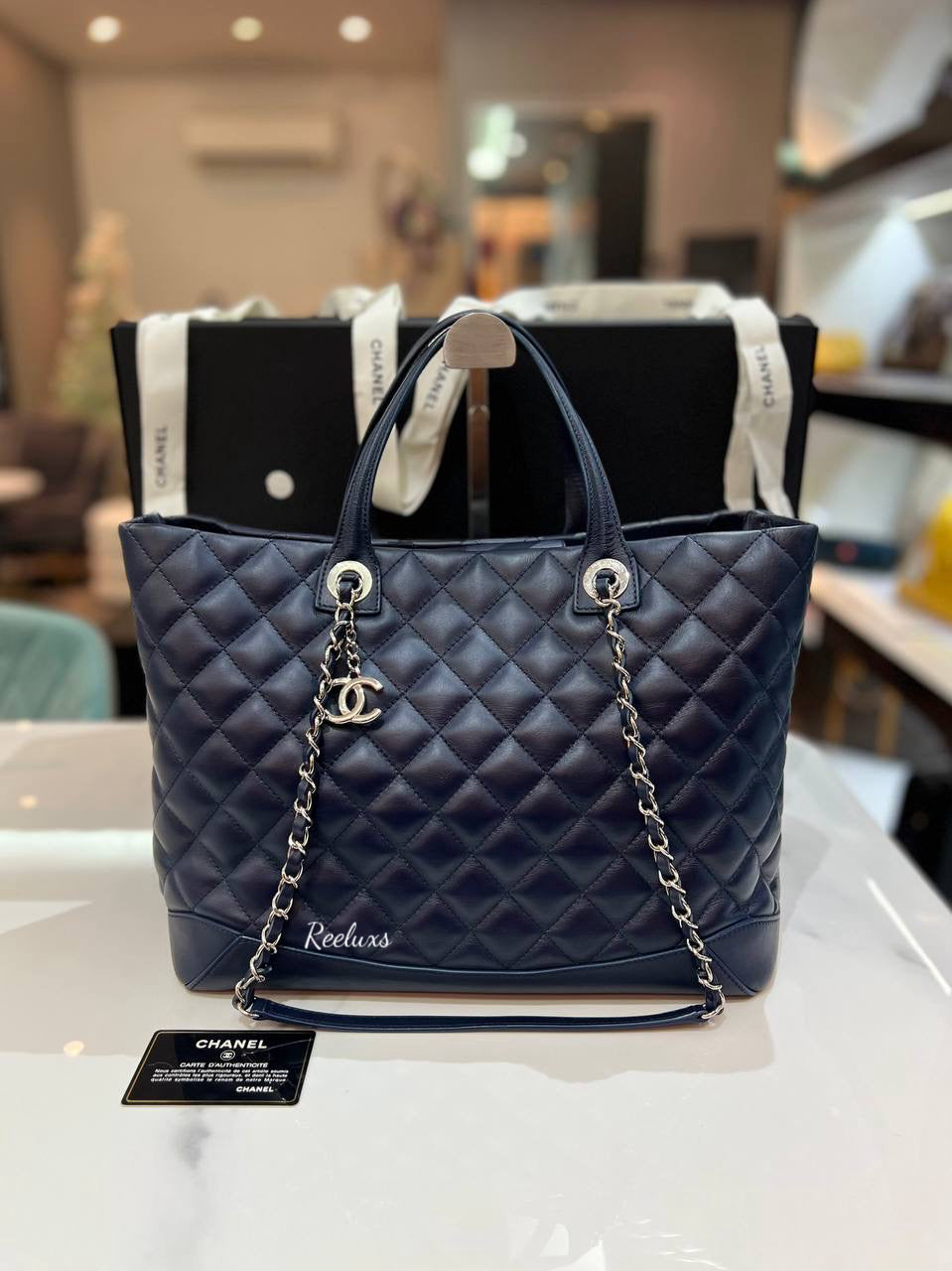 CHANEL Lambskin Easy Shopping Tote Handbag SHW