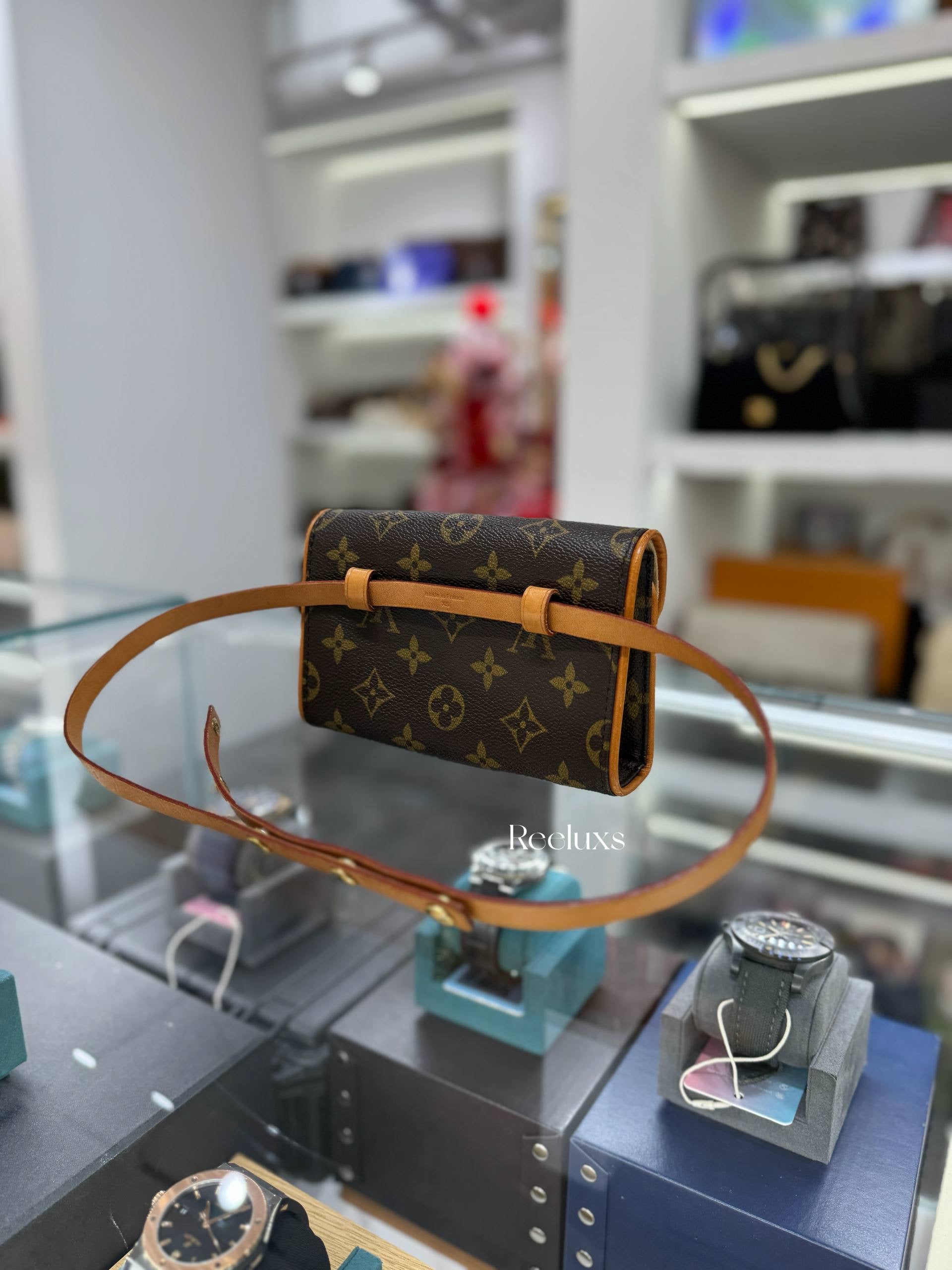 LOUIS VUITTON Monogram Pochette Florentine Waist Bag