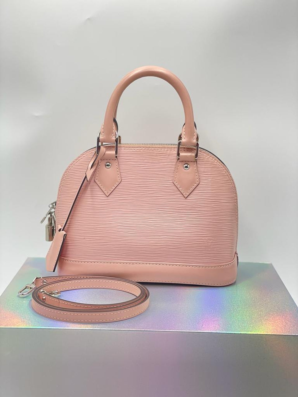 LOUIS VUITTON Epi Alma BB Rose Ballerine with Strap - Reeluxs 