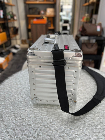 RIMOWA Silver Tropicana Camera Case - Reeluxs 