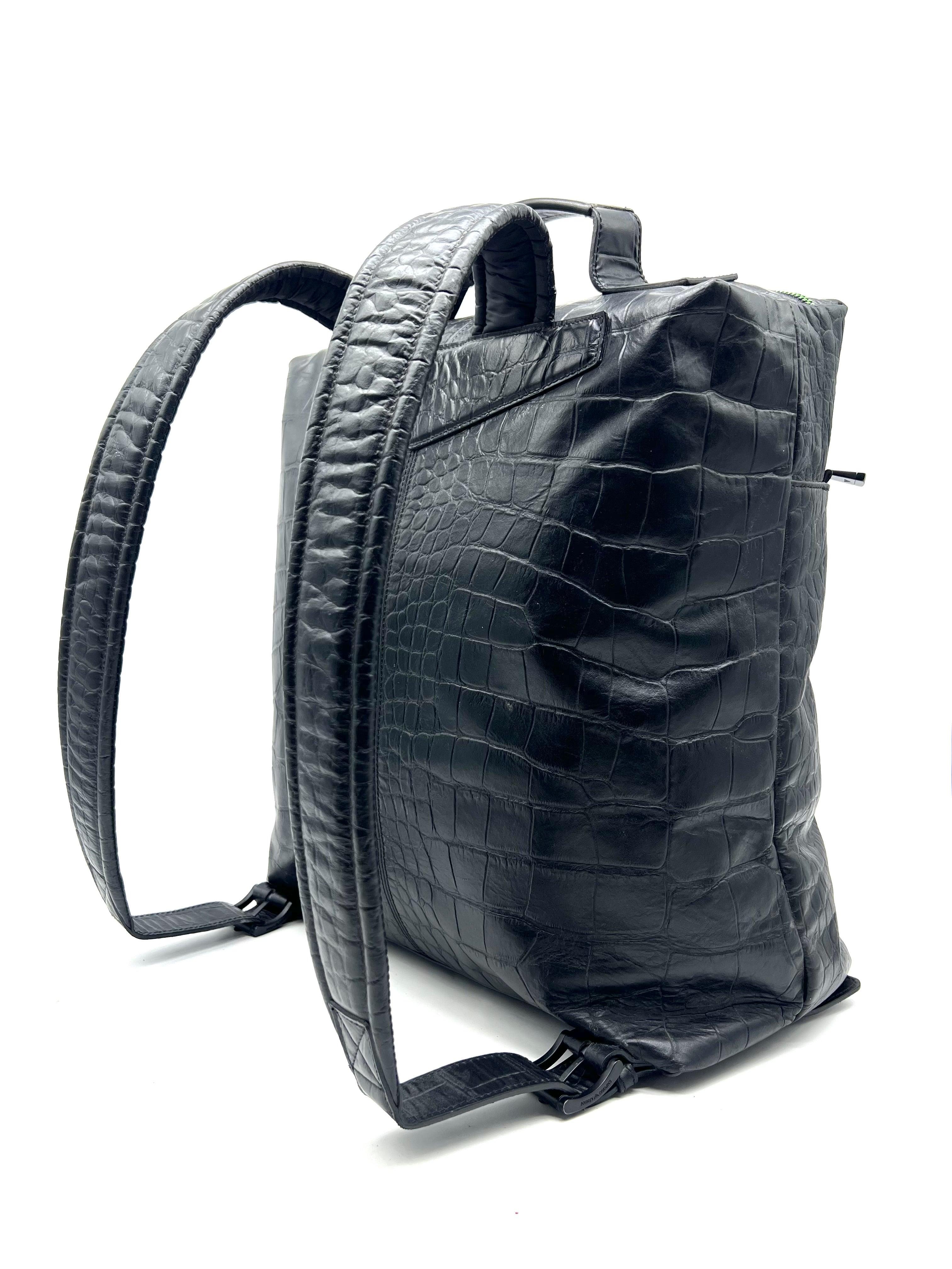 EMPORIO ARMANI BLACK LEATHER BACKPACK - Reeluxs 