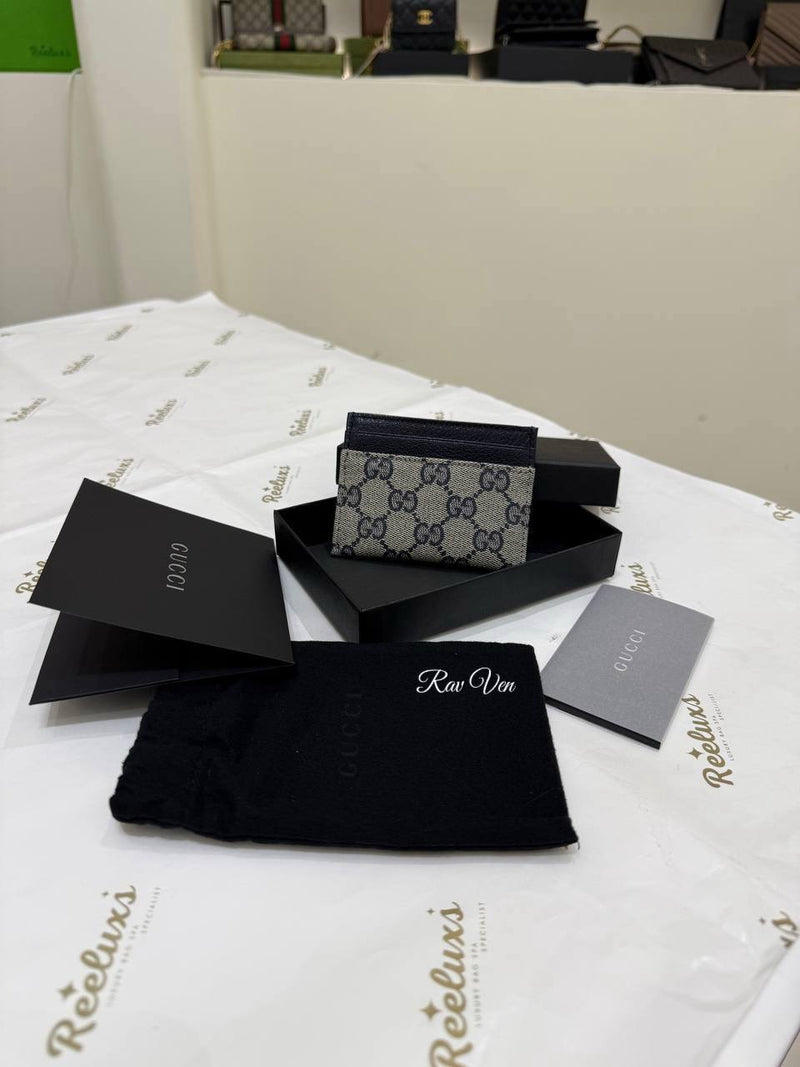 GUCCI GG Supreme Card Case