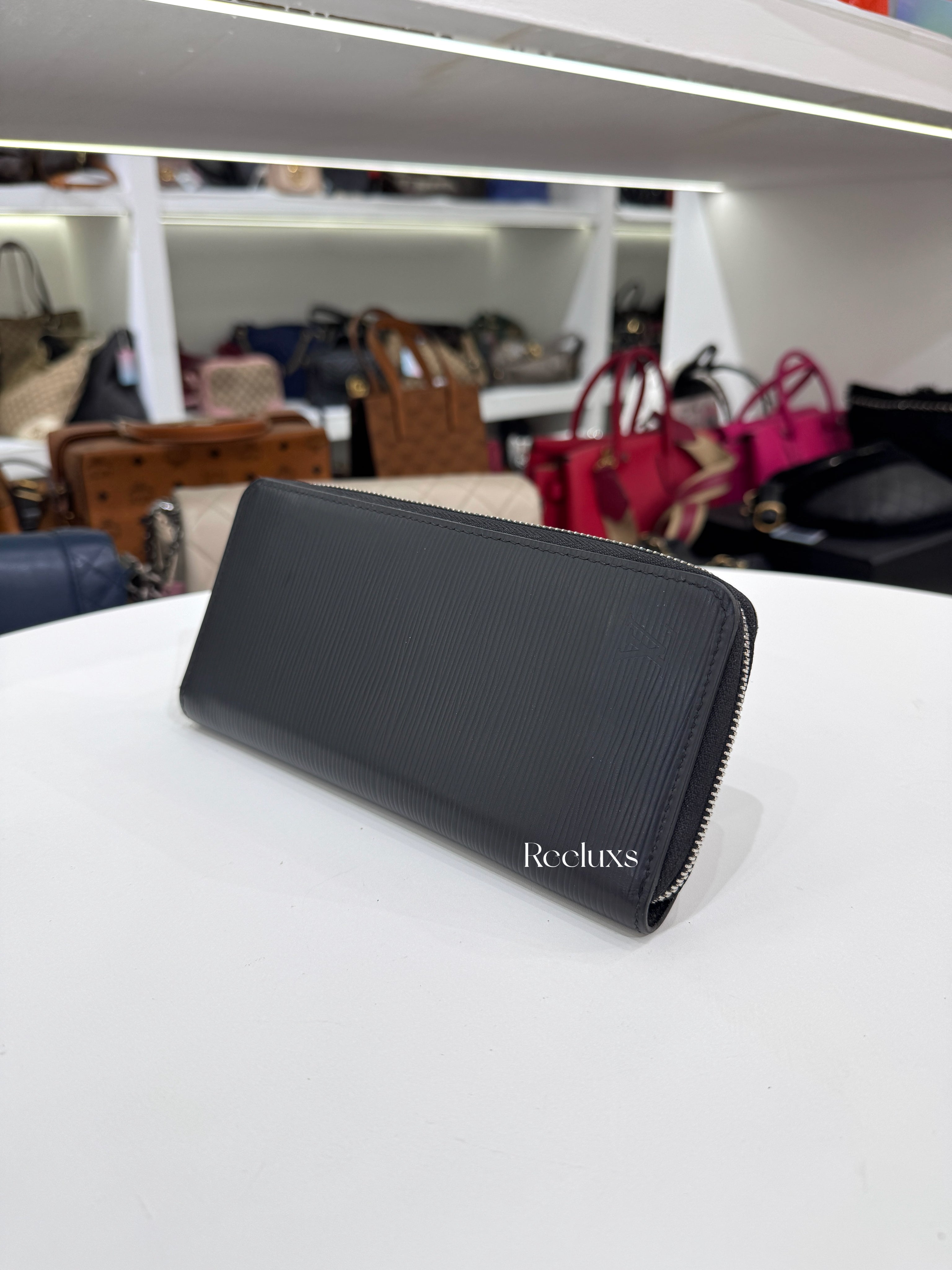 LOUIS VUITTON Zippy Wallet Verticle Black Epi Leather