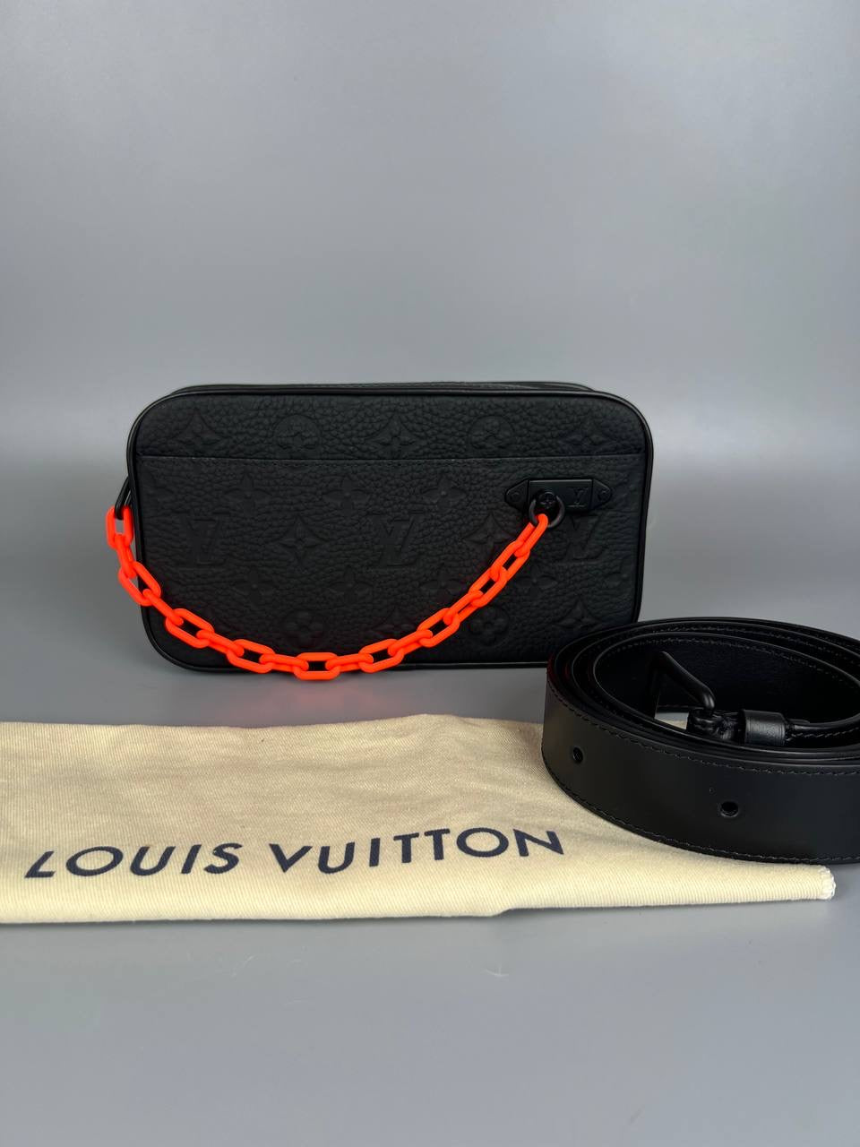 LOUIS VUITTON LV Black Taurillon Monogram Leather Solar Ray Soft Pochette Volga Belt Bag Year (2022)