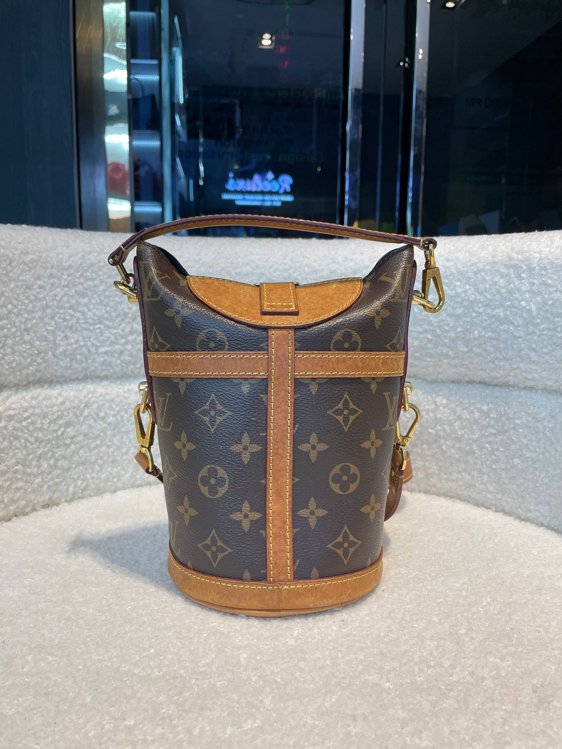 Louis Vuitton LV 2018 Monogram Duffle bucket bag