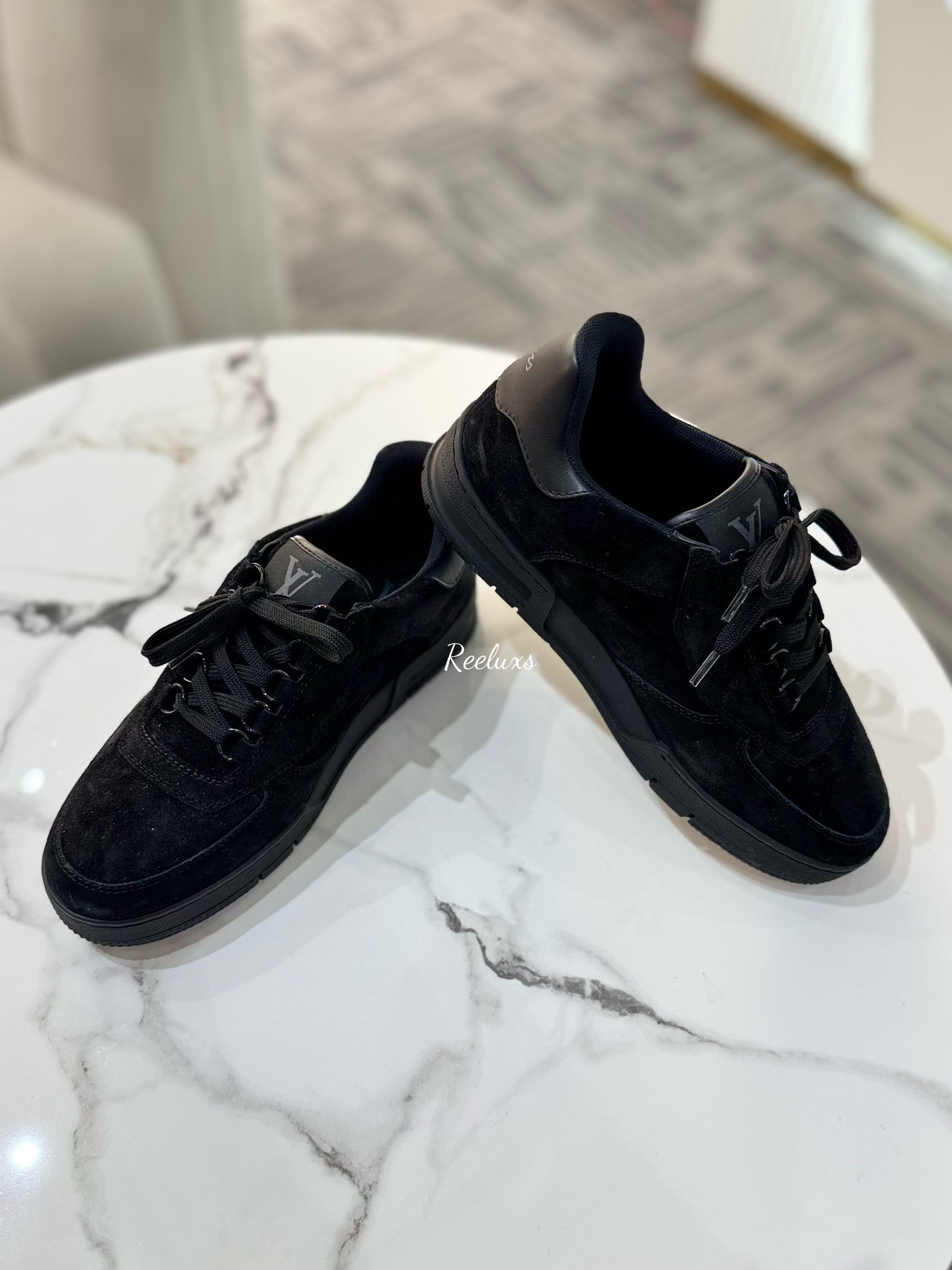 LOUIS VUITTON LV Low Trainer Shoes Size 5
