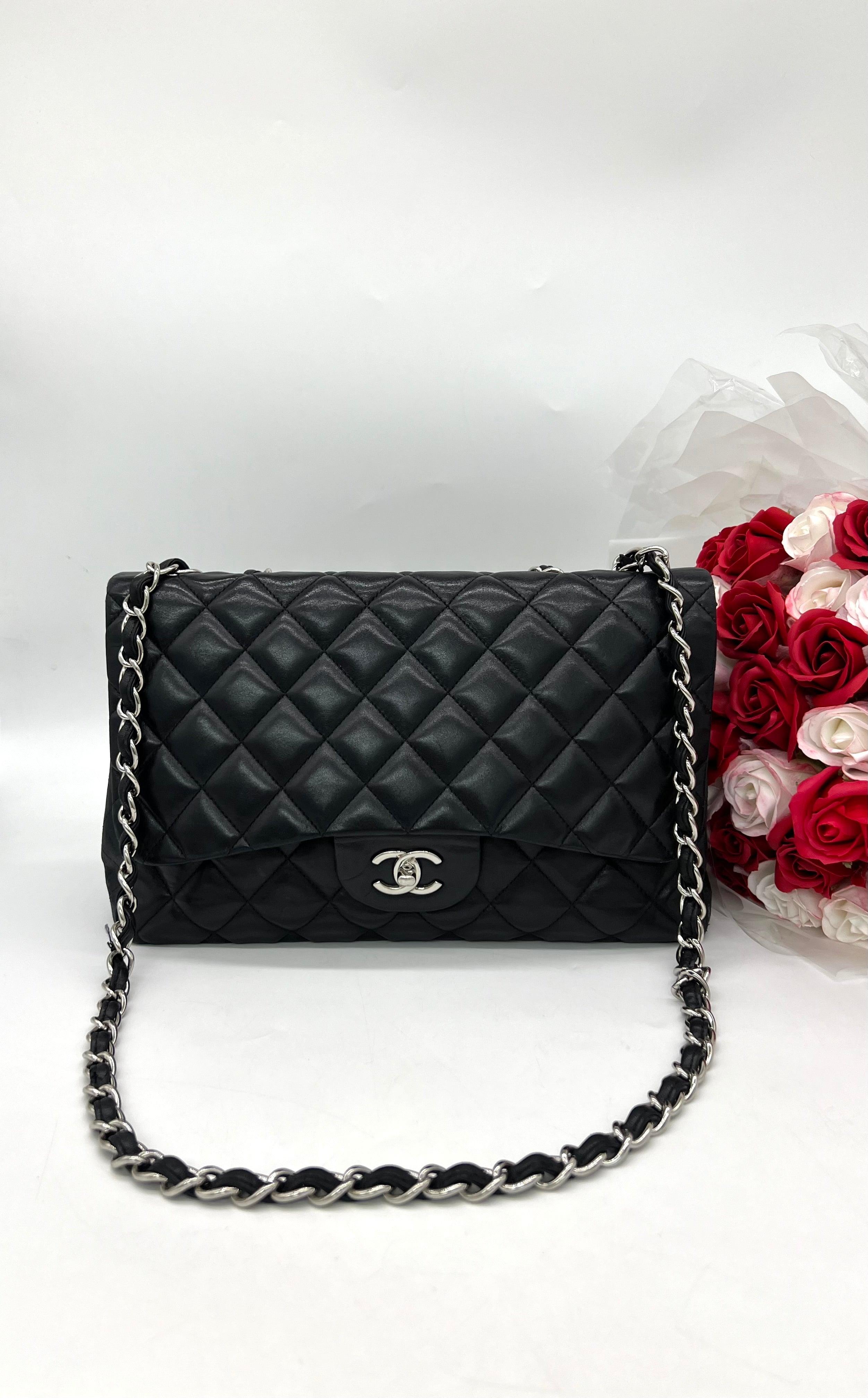 CHANEL Black Lambskin Maxi Single Flap For Women Shoulder Bag - Reeluxs 