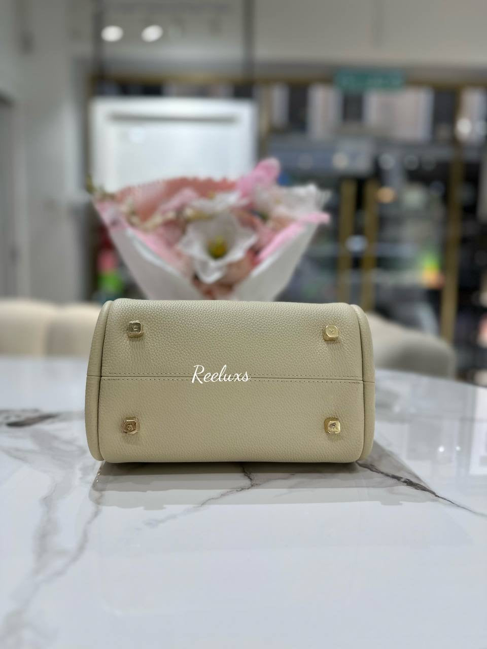 (Unused) VINSON CANDICE Besslynn Hand Bag