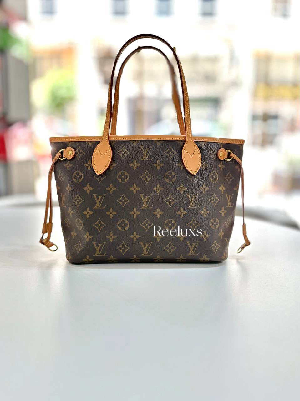 LOUIS VUITTON LV Neverfull PM Monogram Canvas Tote Shoulder Bag