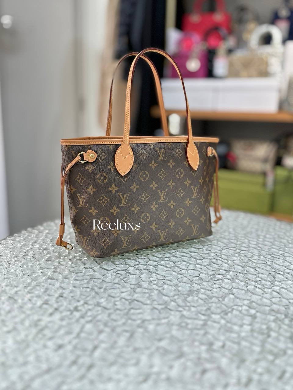 LOUIS VUITTON LV Neverfull PM Monogram Canvas Tote Shoulder Bag