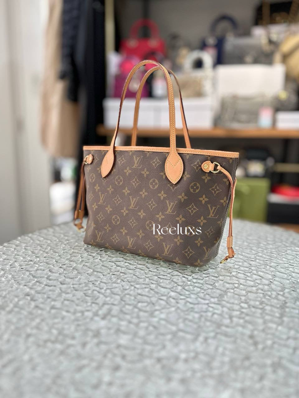 LOUIS VUITTON LV Neverfull PM Monogram Canvas Tote Shoulder Bag