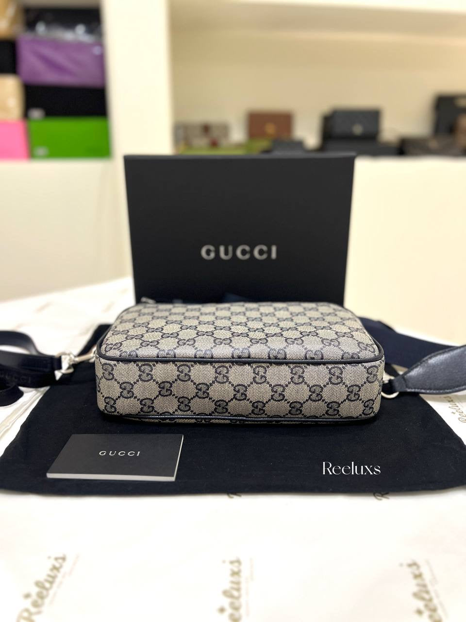 GUCCI Essence Classic Small Crossbody Bag