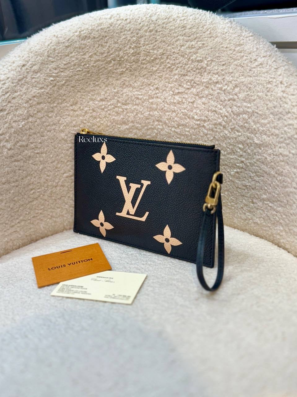 LOUIS VUITTON LV Empreinte Monogram Giant Neonoe MM Pochette Black