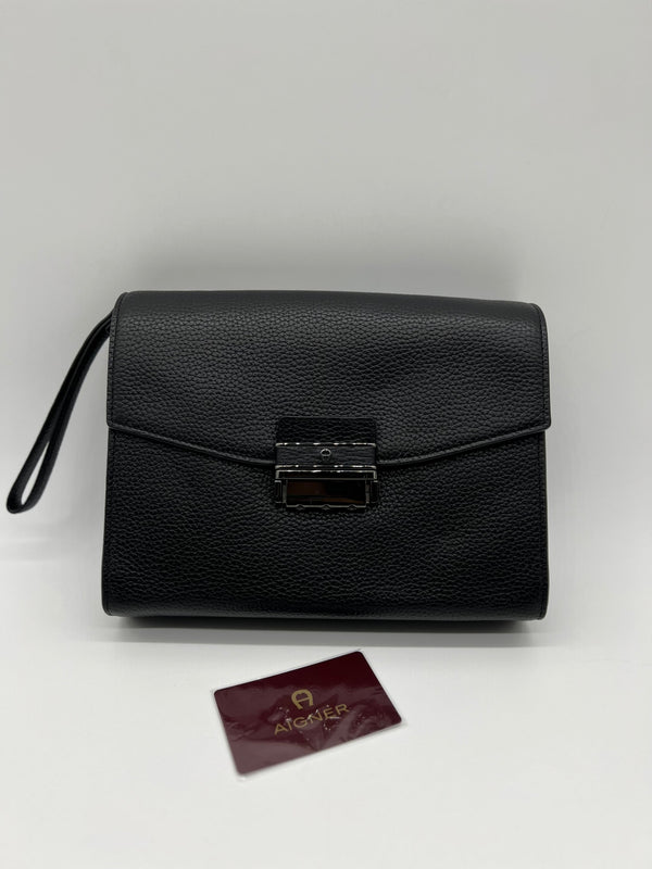 AIGNER MEN'S CLUTCH WITH WRISTLET - Reeluxs 