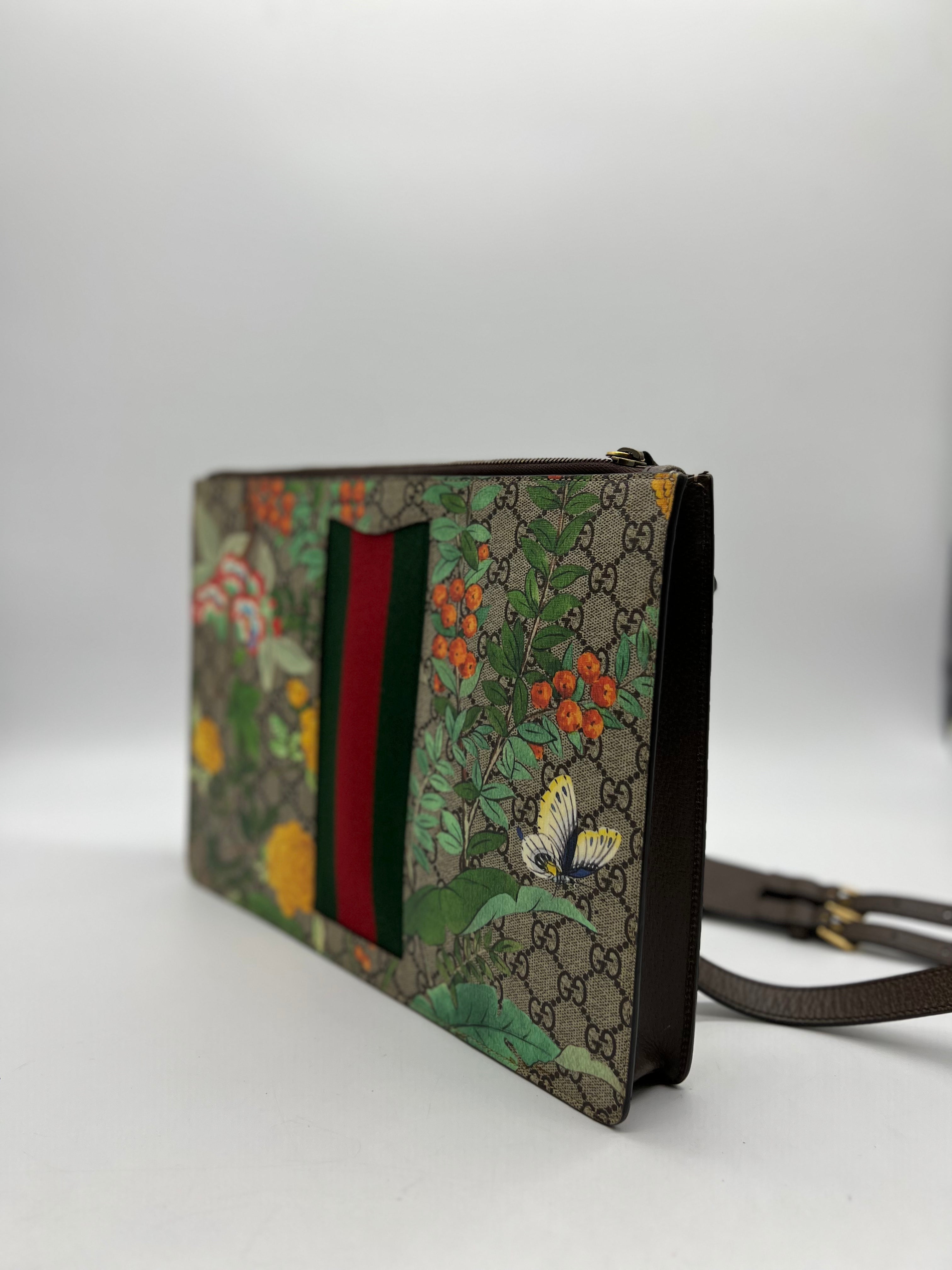 GUCCI Multicolor Tian GG Supreme Canvas and Leather Messenger Bag - Reeluxs 