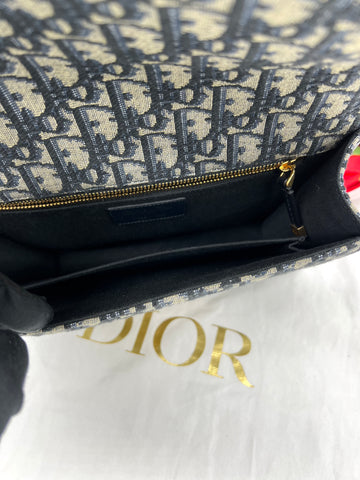 CHRISTIAN DIOR Oblique Montaigne Crossbody - Reeluxs 