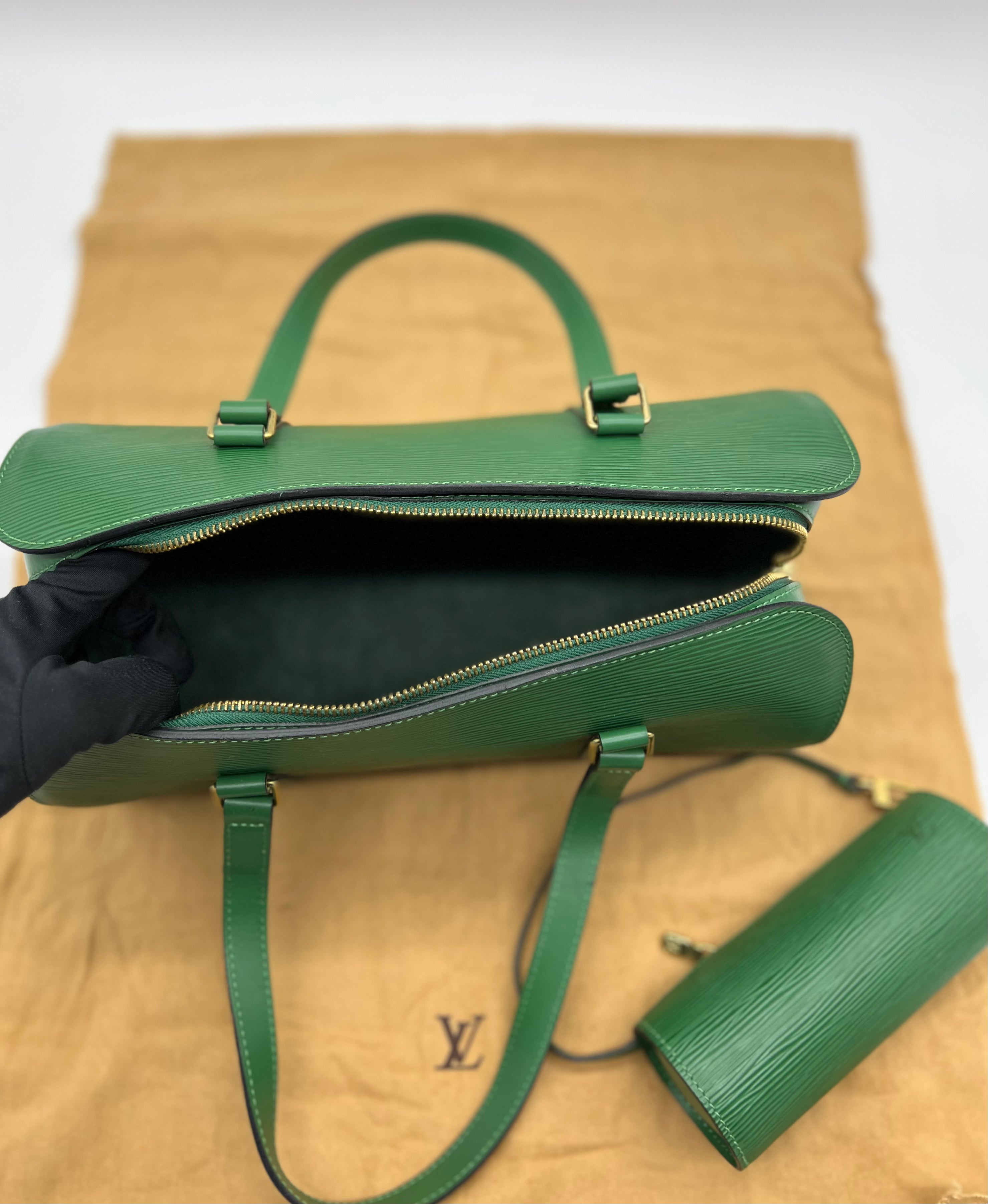 LOUIS VUITTON SOUFFLOT&nbsp; M52224 BORNEO&nbsp; GREEN EPI MI0917 WOMEN'S HANDBAG - Reeluxs 