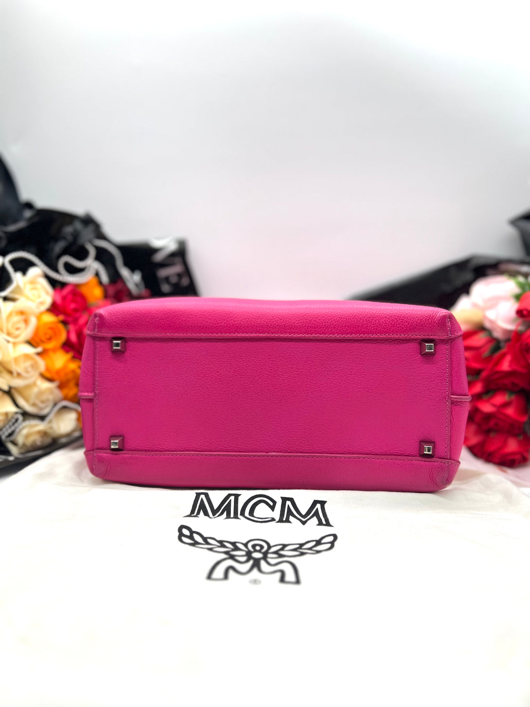 MCM FUCHSIA TOTE - Reeluxs 