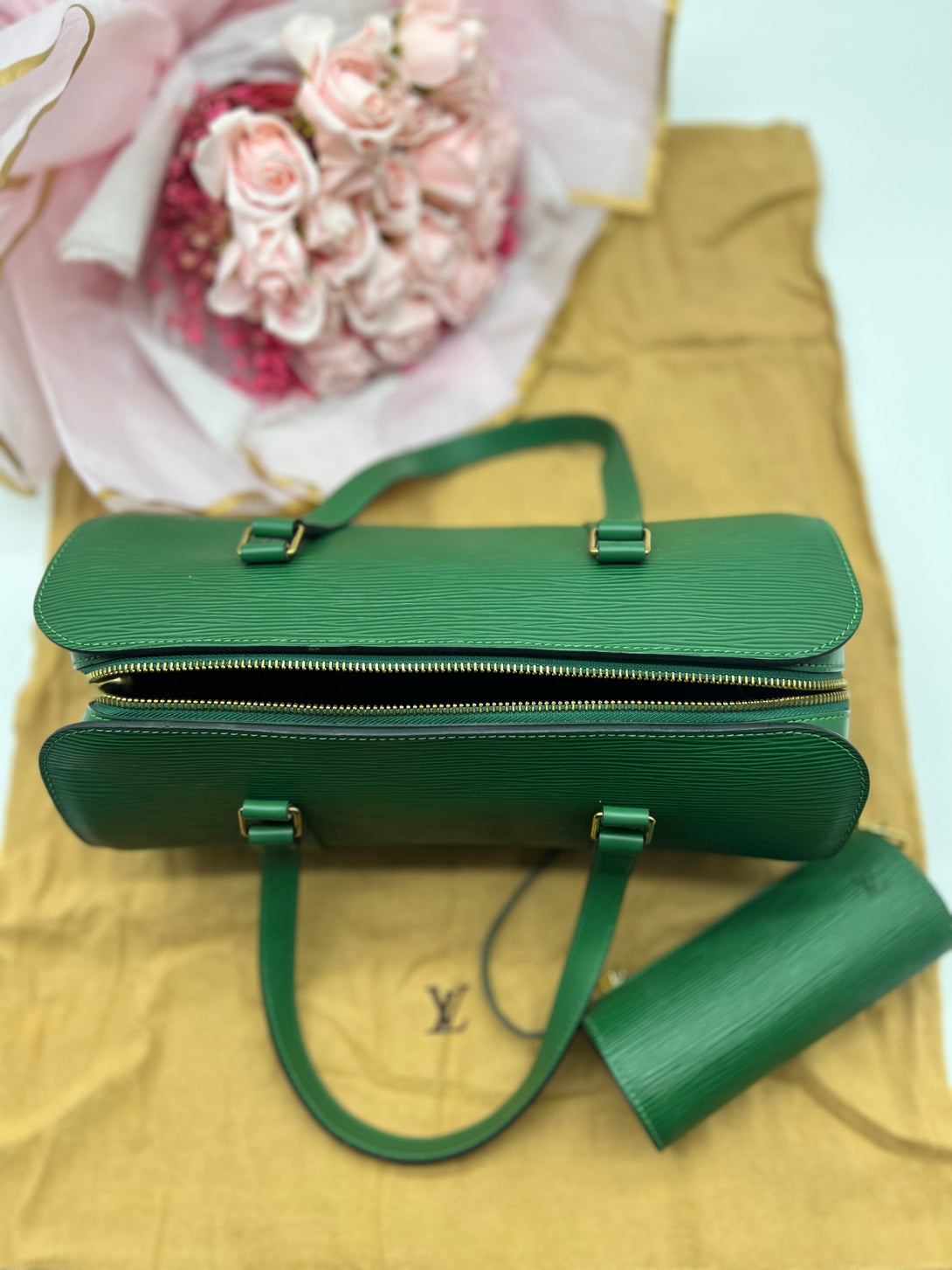 LOUIS VUITTON SOUFFLOT&nbsp; M52224 BORNEO&nbsp; GREEN EPI MI0917 WOMEN'S HANDBAG - Reeluxs 