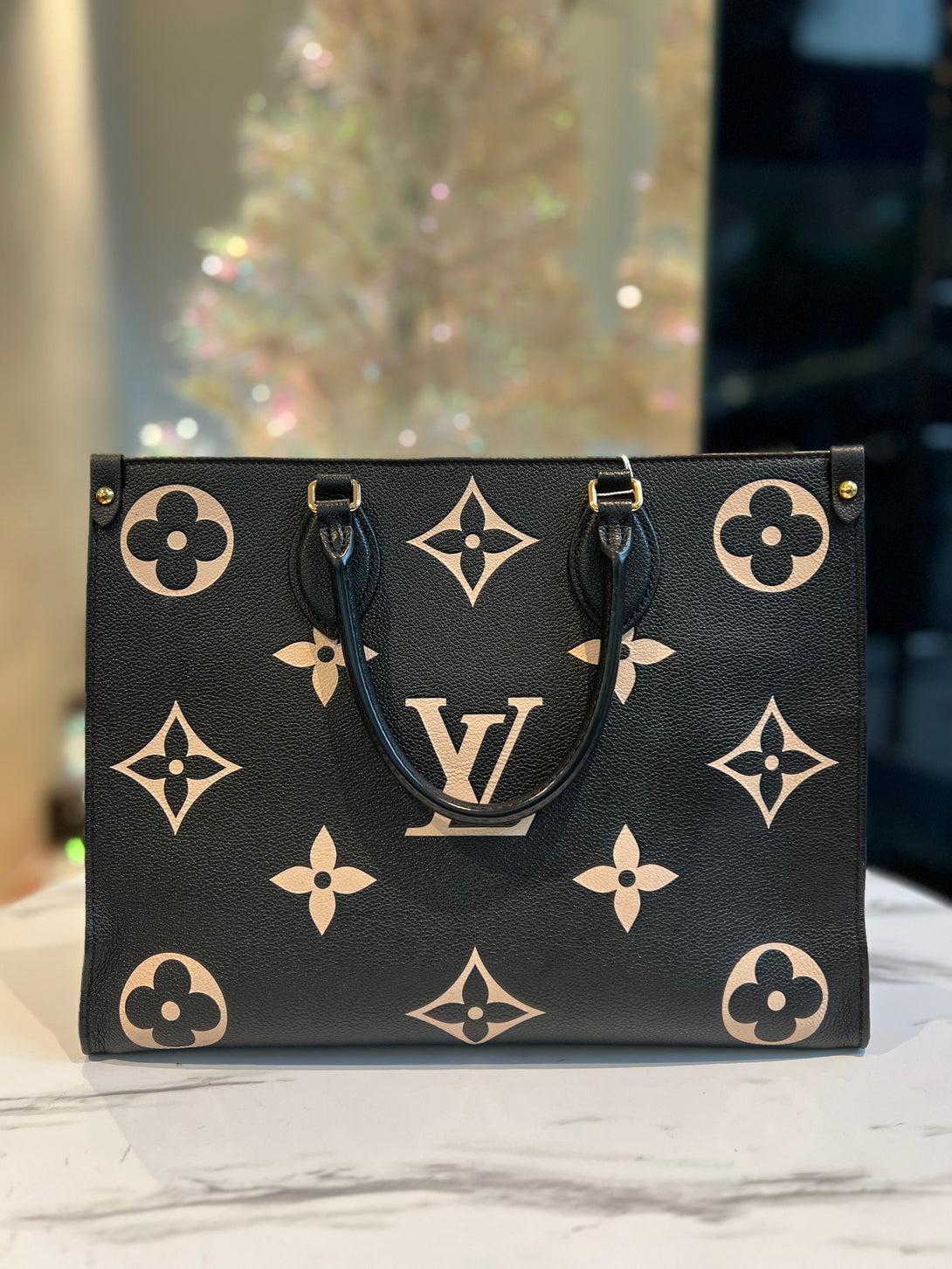 Louis Vuitton OnTheGo MM Black Beige Monogram Empreinte Leather - Reeluxs 