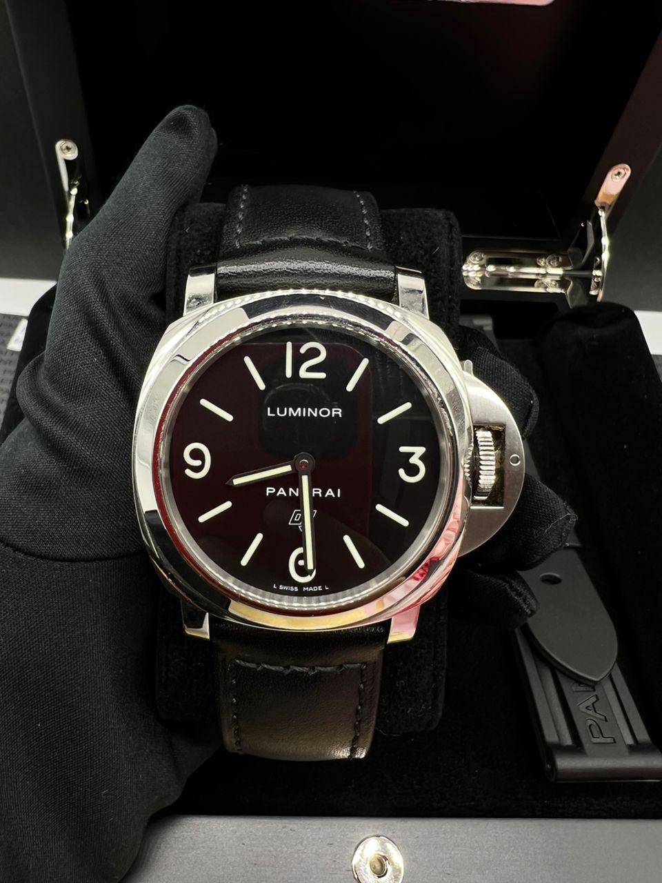 Panerai Luminor Base Logo Acciaio Black Dial Hand Wind Mens Watch PAM000 - Reeluxs 