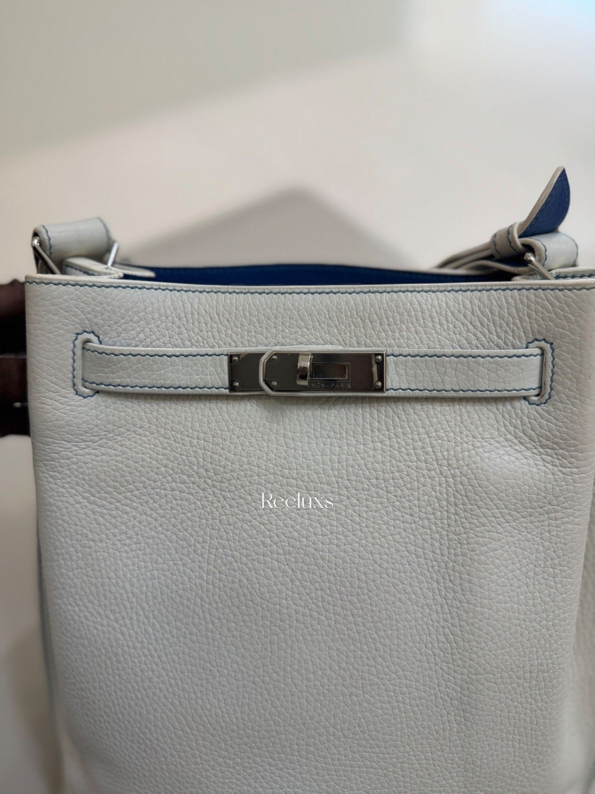 HERMES A Limited Edition White & Mykonos Clémence Leather So Kelly Éclat 26 With Palladium Hardware
