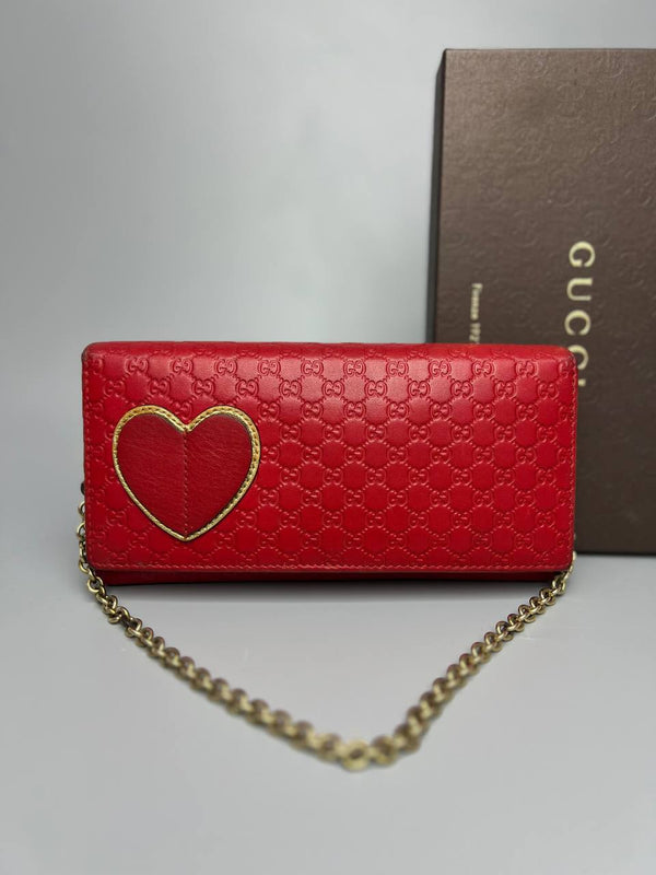 GUCCI Red Heart Shape Continental Leather Wallet