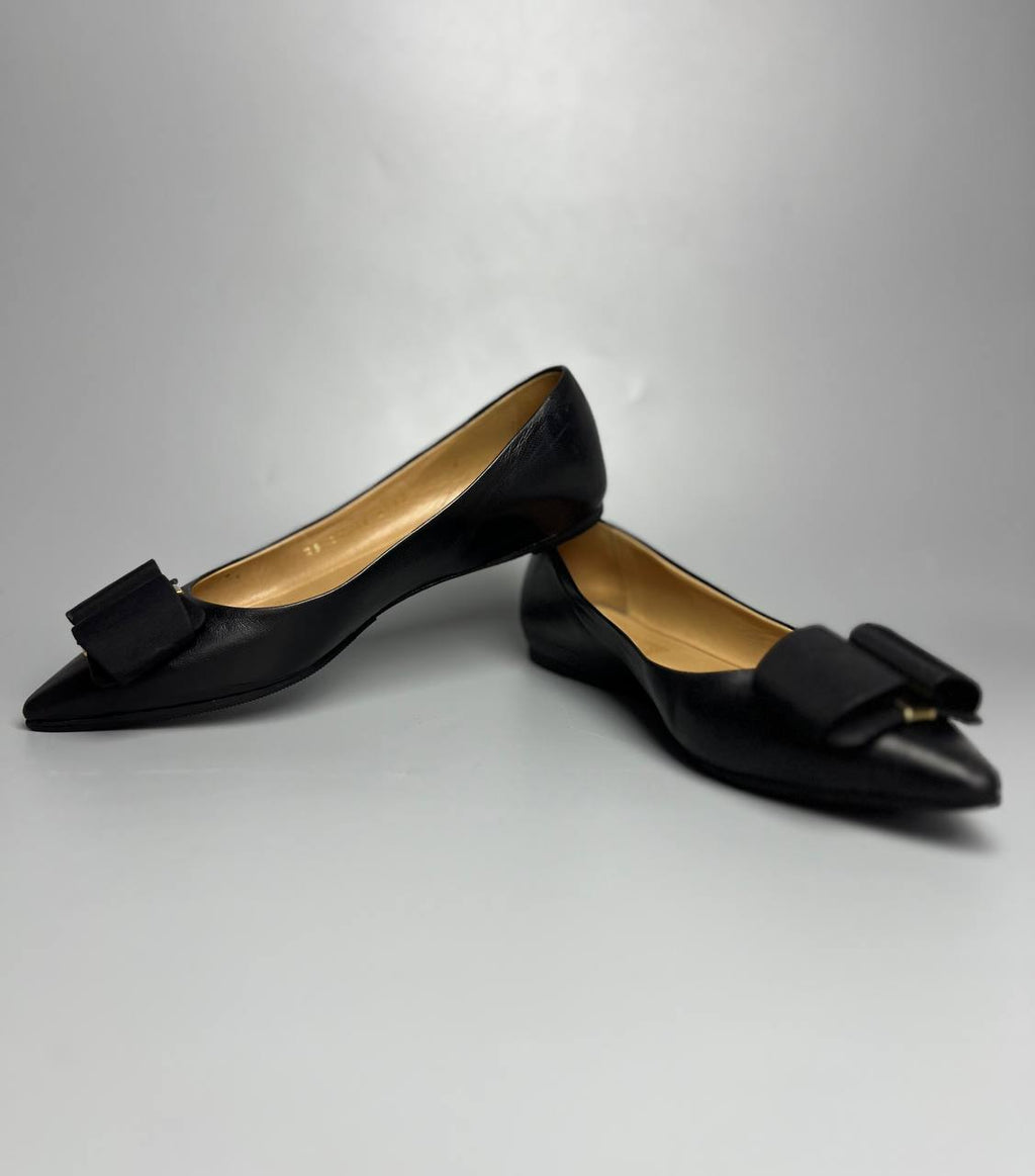 FERRAGAMO Black Varina Bow Detailed Ballet Flats For Lady Size 7