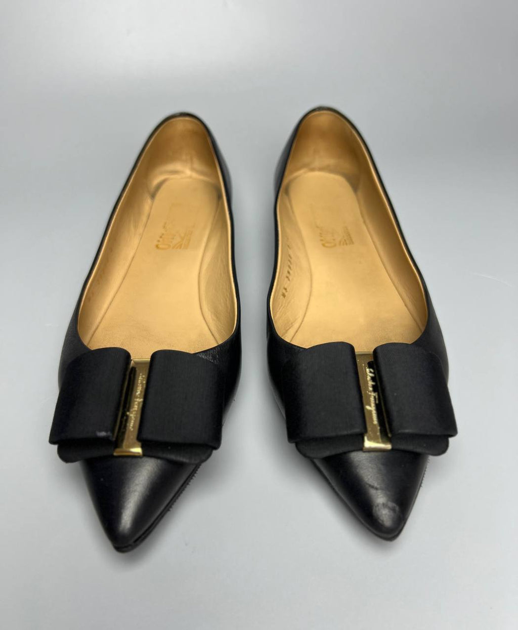 FERRAGAMO Black Varina Bow Detailed Ballet Flats For Lady Size 7