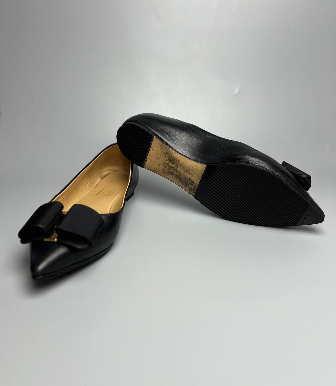 FERRAGAMO Black Varina Bow Detailed Ballet Flats For Lady Size 7