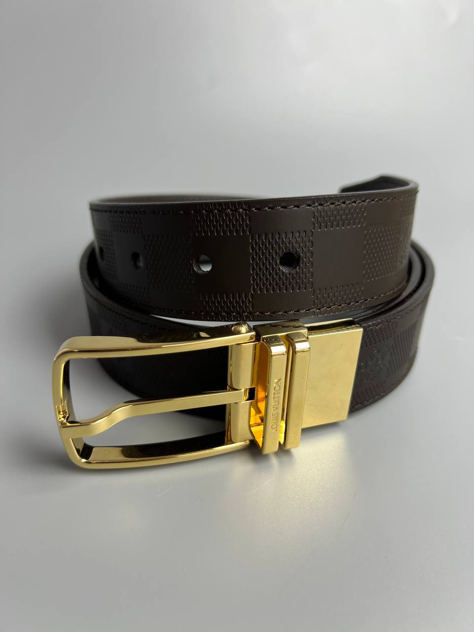 LOUIS VUITTON Men's Brown  Leather Gold Metal Buckle Belt