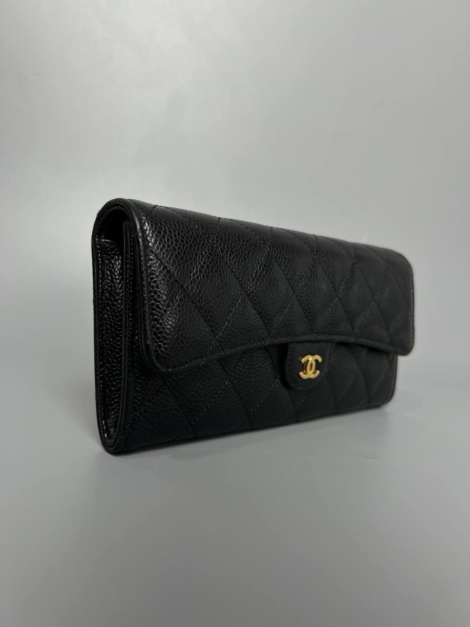 CHANEL Classic Long Wallet in Black Caviar LGHW For Lady