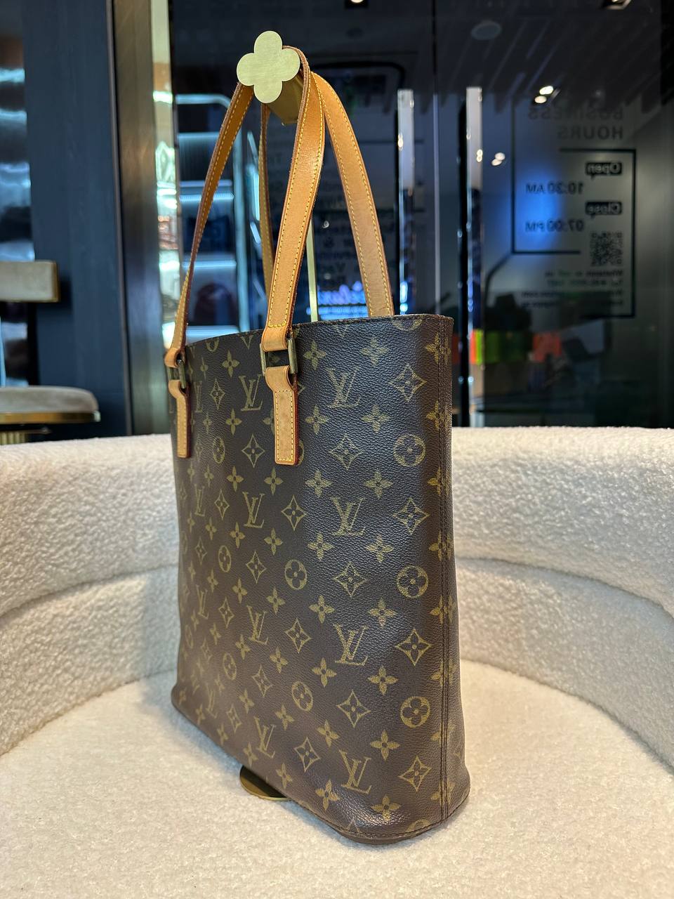 LOUIS VUITTON LV Monogram Vavin GM Tote Handbag
