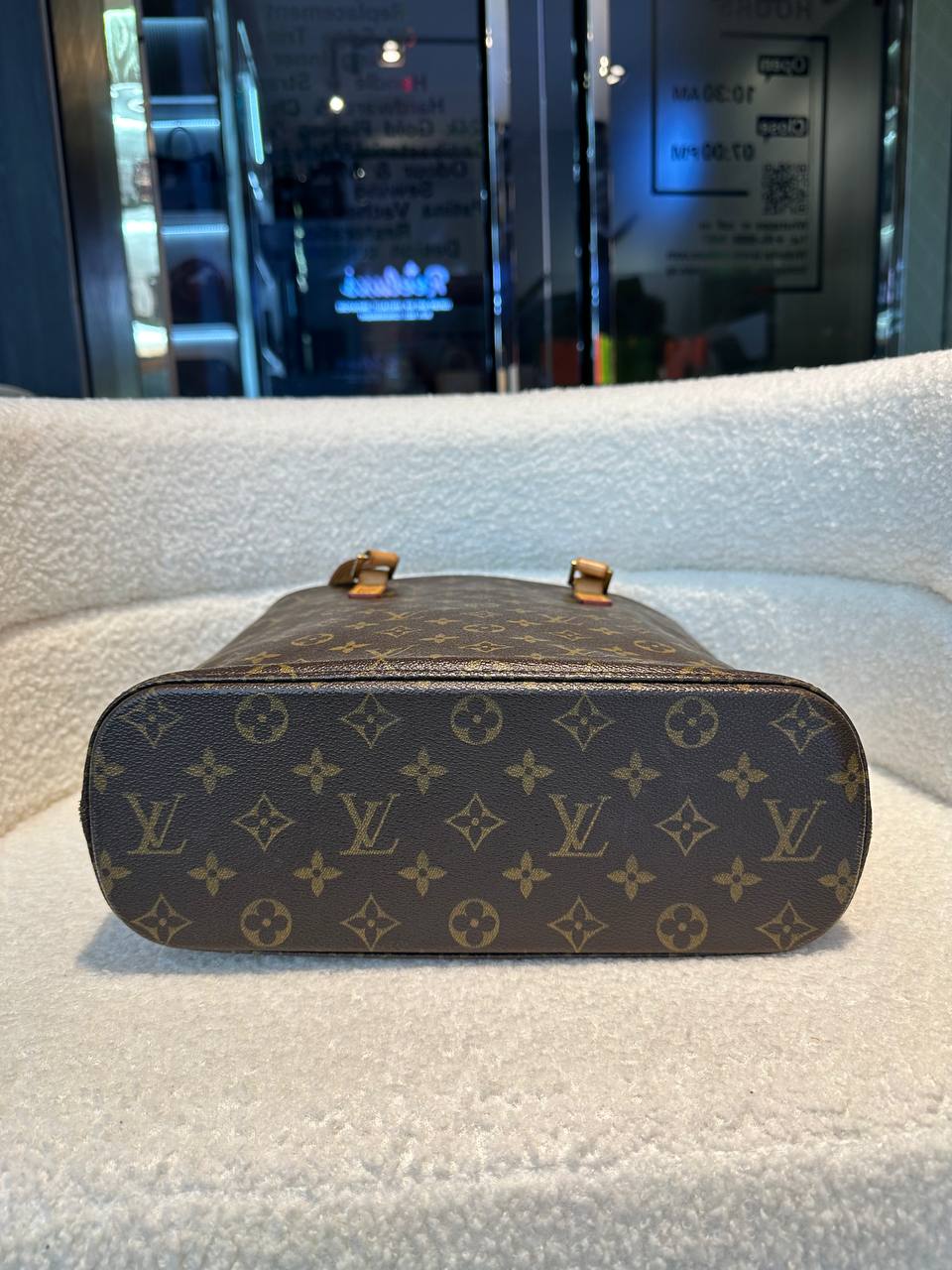 LOUIS VUITTON LV Monogram Vavin GM Tote Handbag