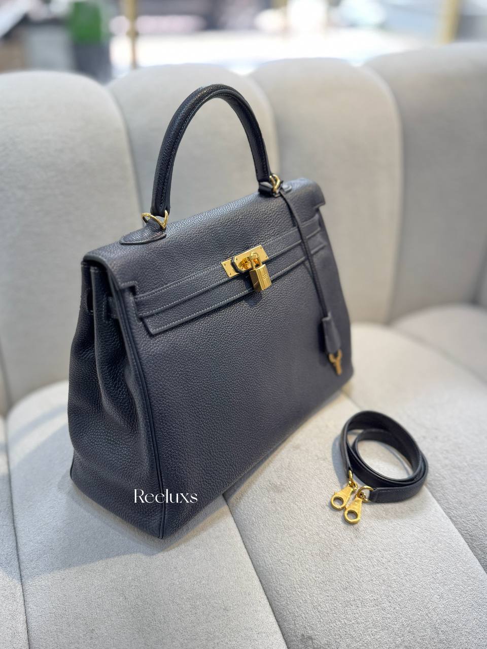 HERMES Kelly 35 Togo Leather In Gold Hardware Handbag GHW